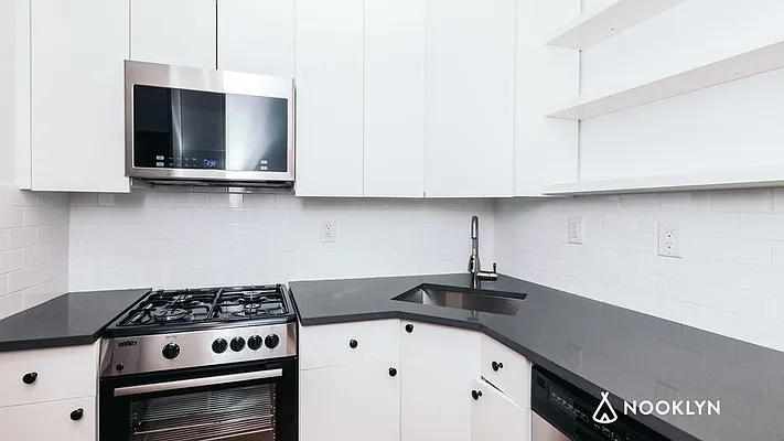 Rented by Nooklyn NYC LLC | media 65