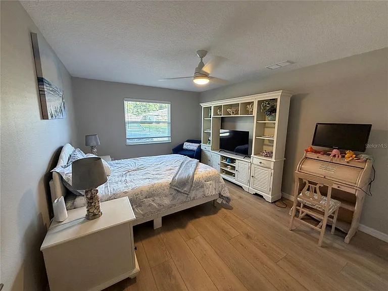 3032 Golden Rain Dr — Photo 13