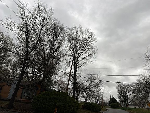 4th image of 1208 W 33rd St