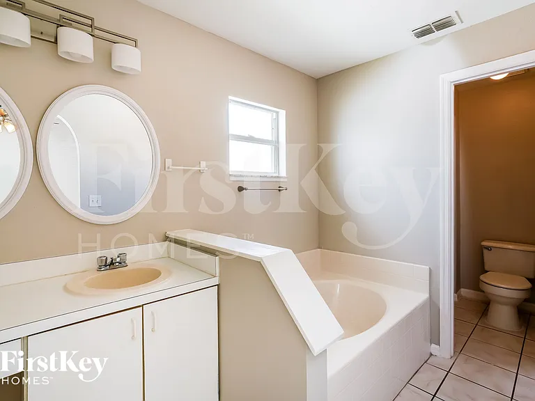 873 Jarnac Dr — Photo 10