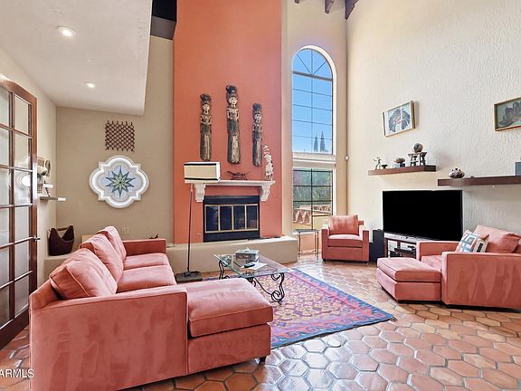 2nd image of 186 RIDGE TRAIL DR Drive #186