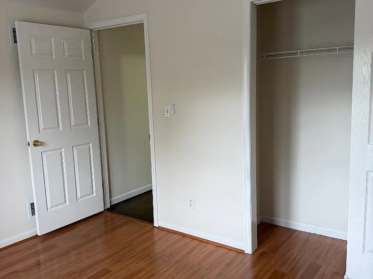 564 Oder Ave — Photo 10