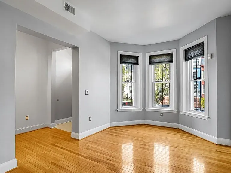 306 R St NW — Photo 10