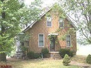 692 Prigge Rd, Saint Louis, MO 63138