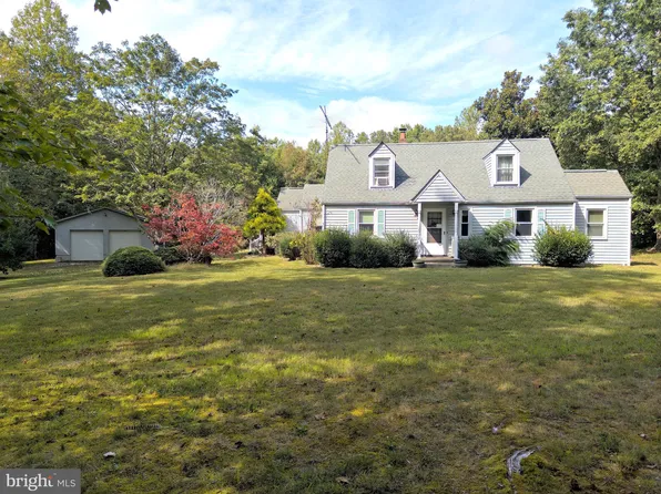 6224 Fredericks Hall Rd, Mineral, VA 23117