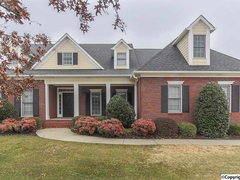 1st image of 2905 Oakleigh Ln SE
