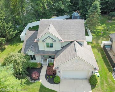 5940 Parent Dr, Brighton, MI, 48116
