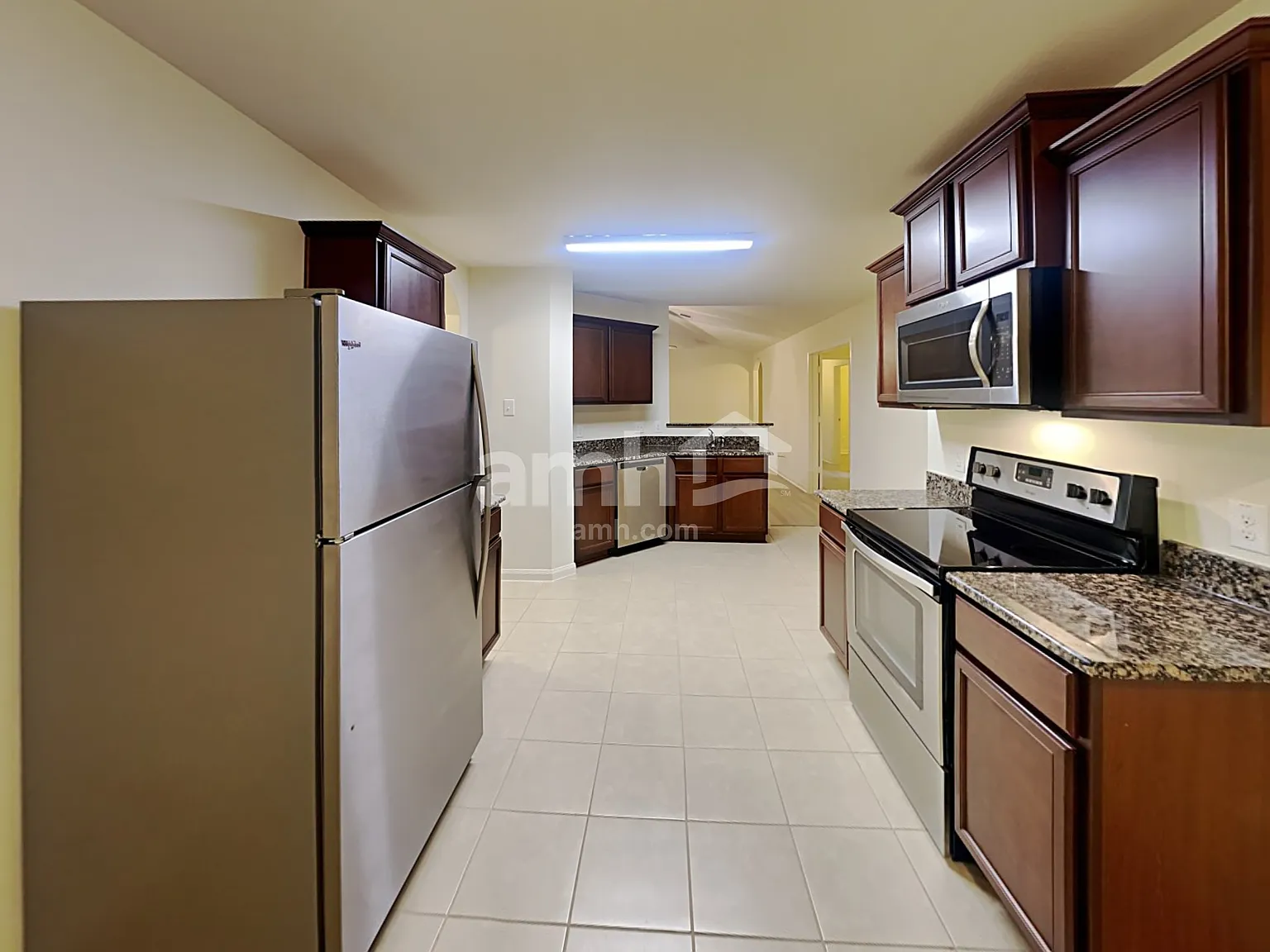 4 bed, 2.0 bath, 1844 sqft, $2,095 — Photo 3