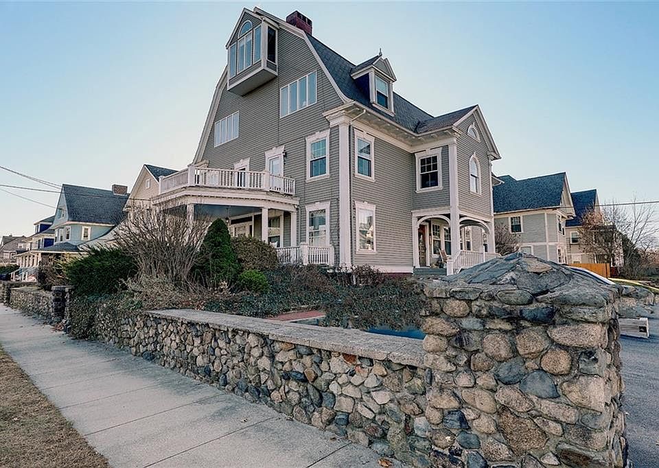1st image of 1291 Narragansett Blvd #2