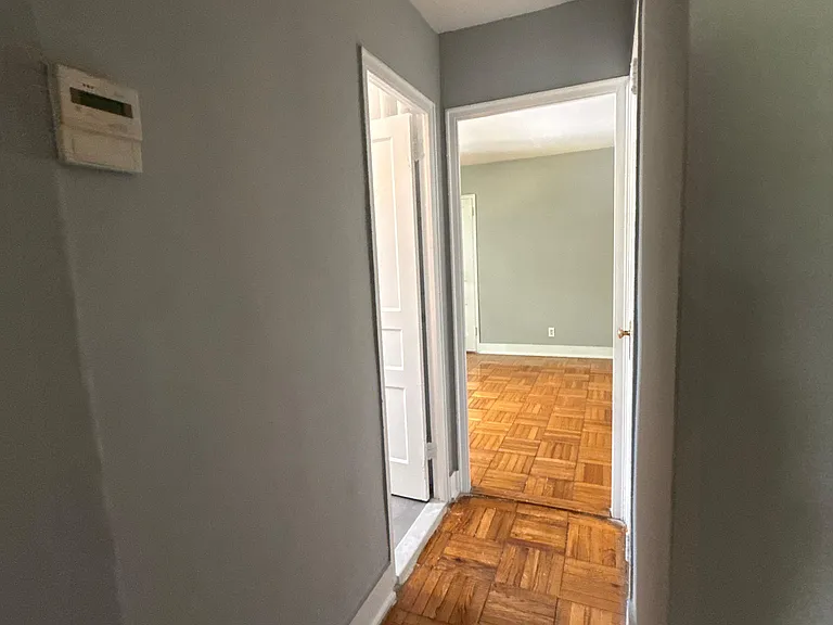 196-32 69th Ave #D — Photo 4