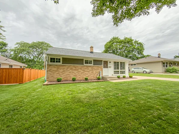 2875 South 97th STREET, West Allis, WI 53227