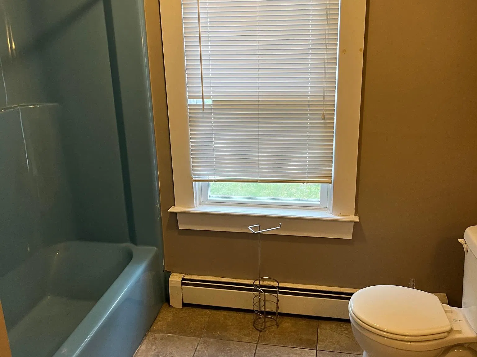 3 bed, 1820 sqft, $3,000 — Photo 4