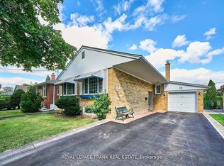28 Winnipeg Rd, Toronto, ON M9P2E4