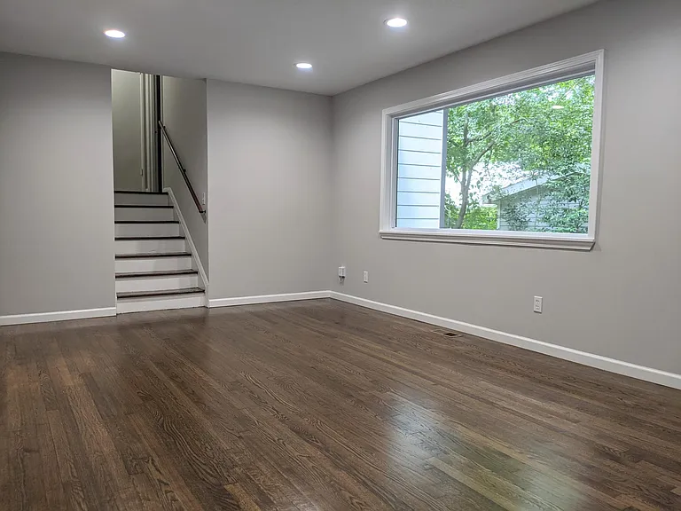 2036 Kenwood Pl SE — Photo 9