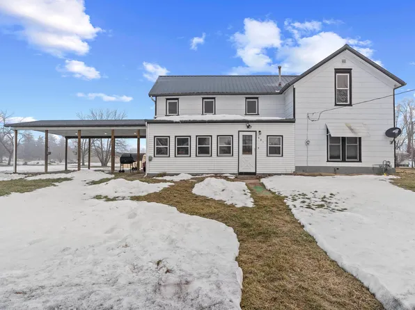 401 East St, Brandon, IA 52210