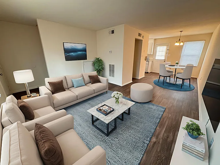 Woodstream Farms Apartments — Photo 1