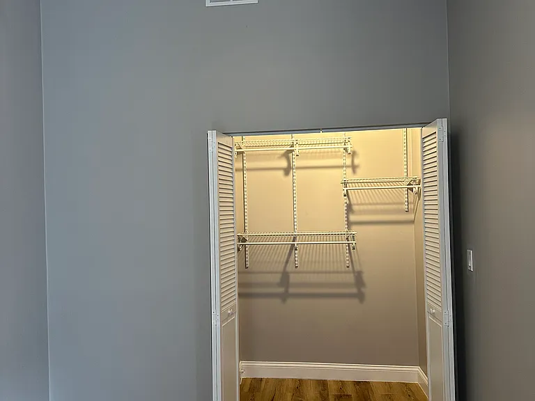 1551 N Orleans St #2E — Photo 1