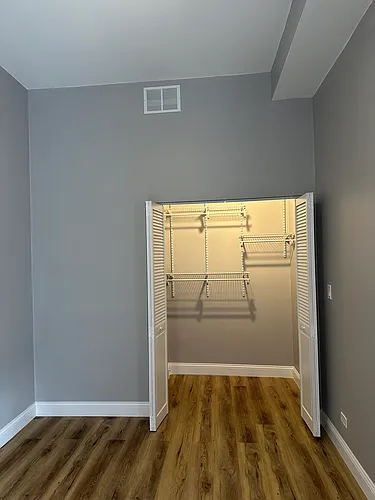 1551 N Orleans St #2E Photo 1