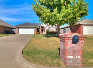 12517 NW 3rd Pl, Yukon, OK 73099