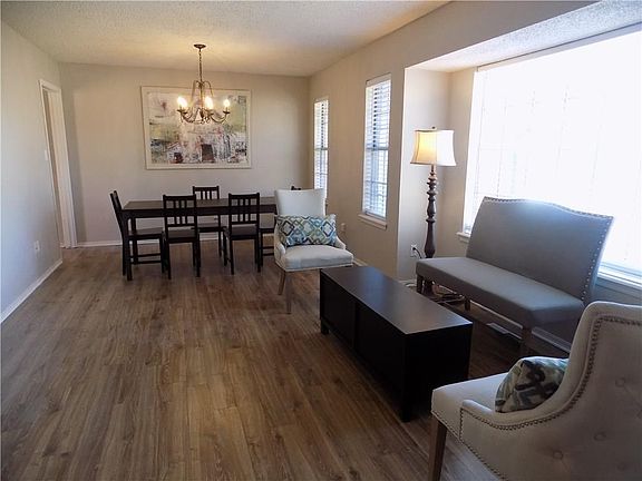 5th image of 2903 Woodbriar Dr