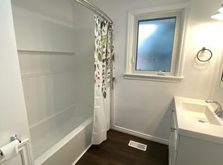 31 Tunis Ave, Sarnia, ON N7S 1M4