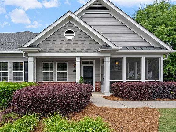 2nd image of 2716 Grapevine Cir
