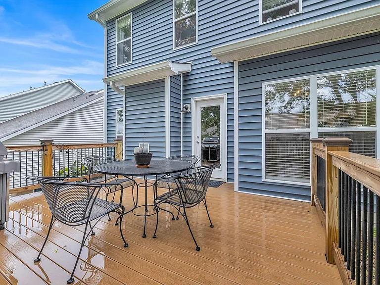 407 Normandy Cir — Photo 39