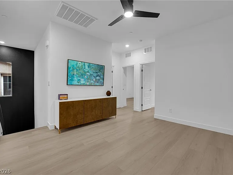 600 N Carriage Hill Dr #1048 — Photo 35