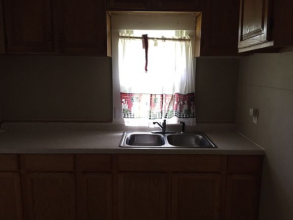 5th image of 1221 N Meade St