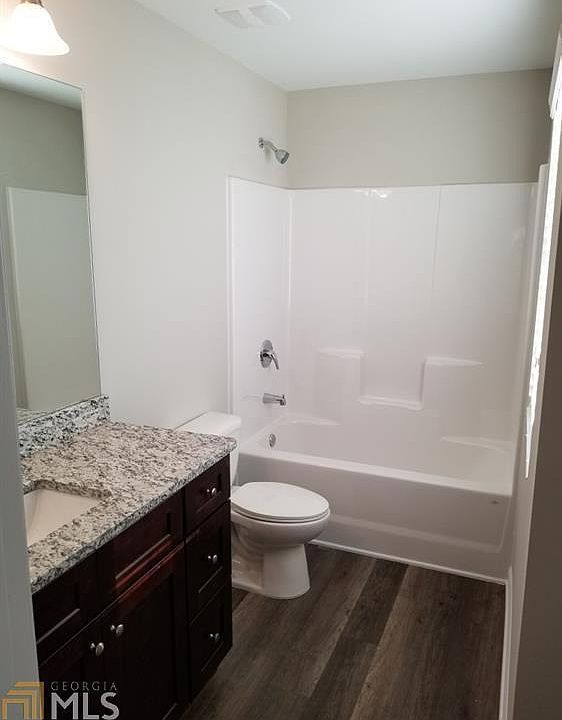 2nd image of 6190 Lake Rock Ln