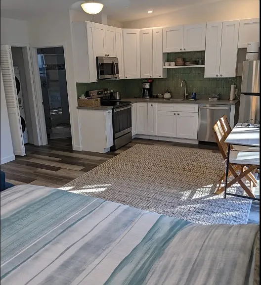 254 La Canada Dr — Photo 3