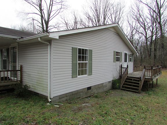 3rd image of 204 Orchard Dr