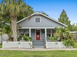 208 S Necaise Ave, Bay St Louis, MS 39520