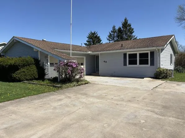 46 Drumcliffe Dr, Warren, PA 16365