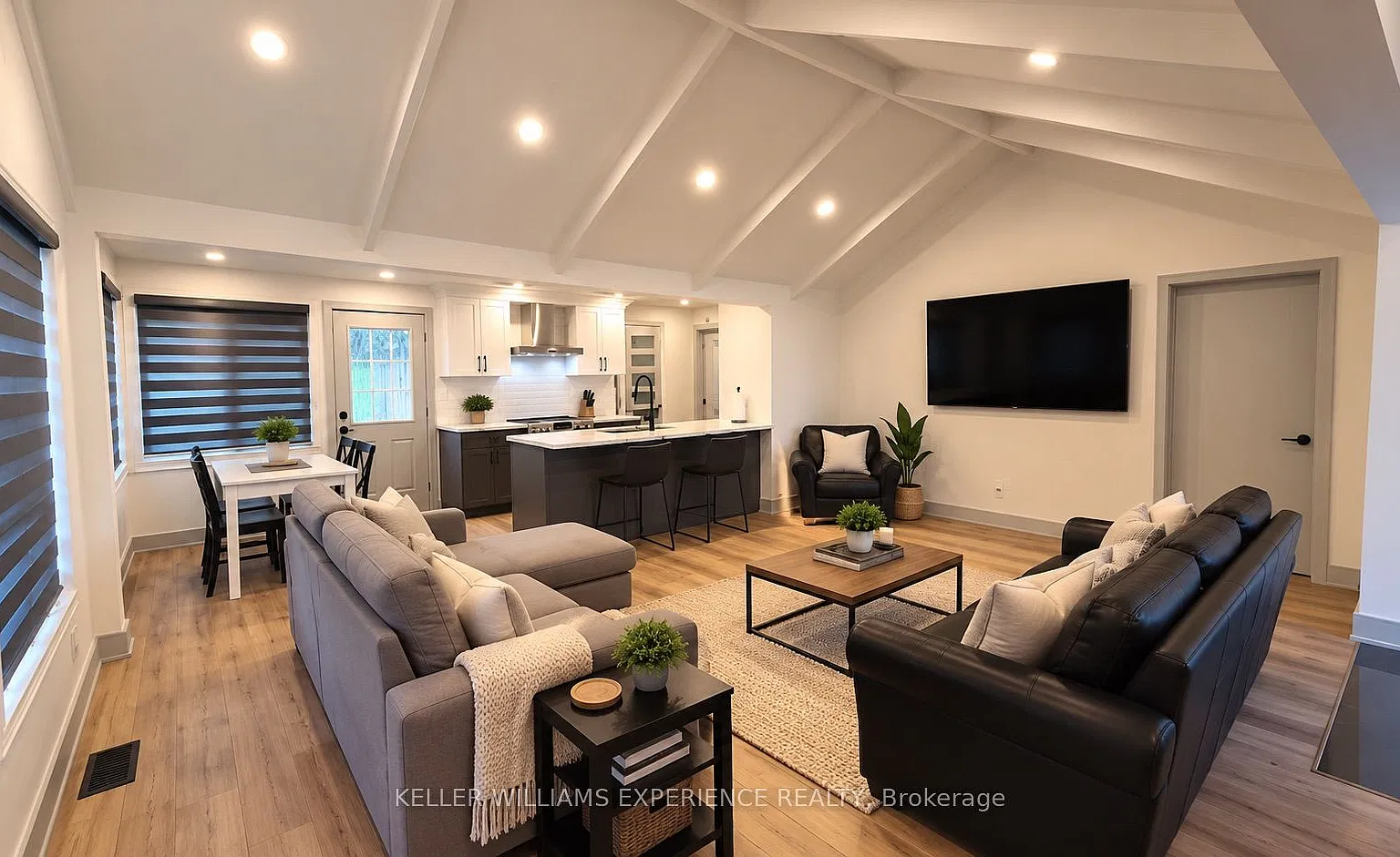 3 bed, $3,500 — Photo 2