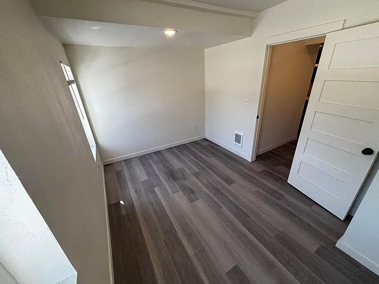 525 S Main St — Photo 12