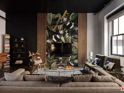 253 S Broadway St #208, Los Angeles, CA, 90012