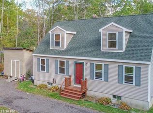 74 1st St, West Gardiner, ME 04345