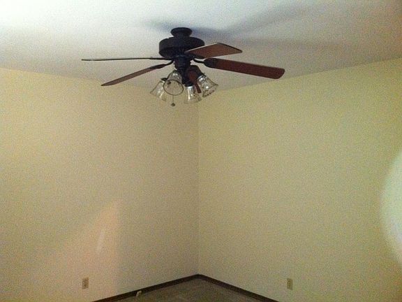Ceiling fan in Bedroom