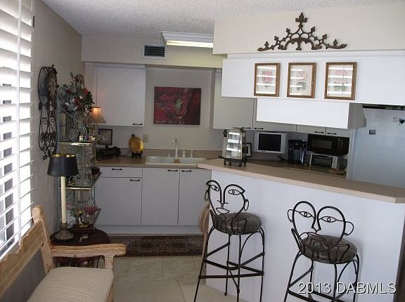 4th image of 1295 Ocean Shore Blvd #4010