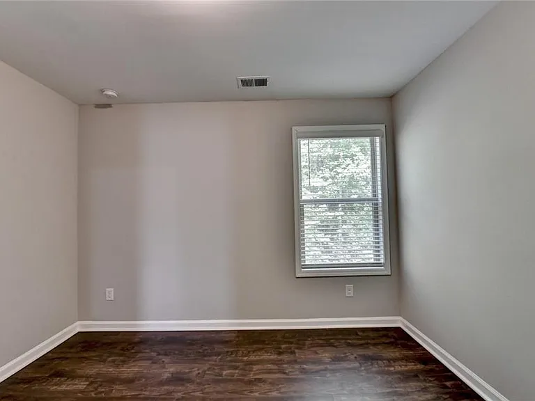 7245 Heritage Oak Ct — Photo 51