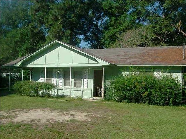 2nd image of 3012 McGough Ct