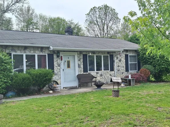 2515 W Side Dr, Warsaw, IN 46580