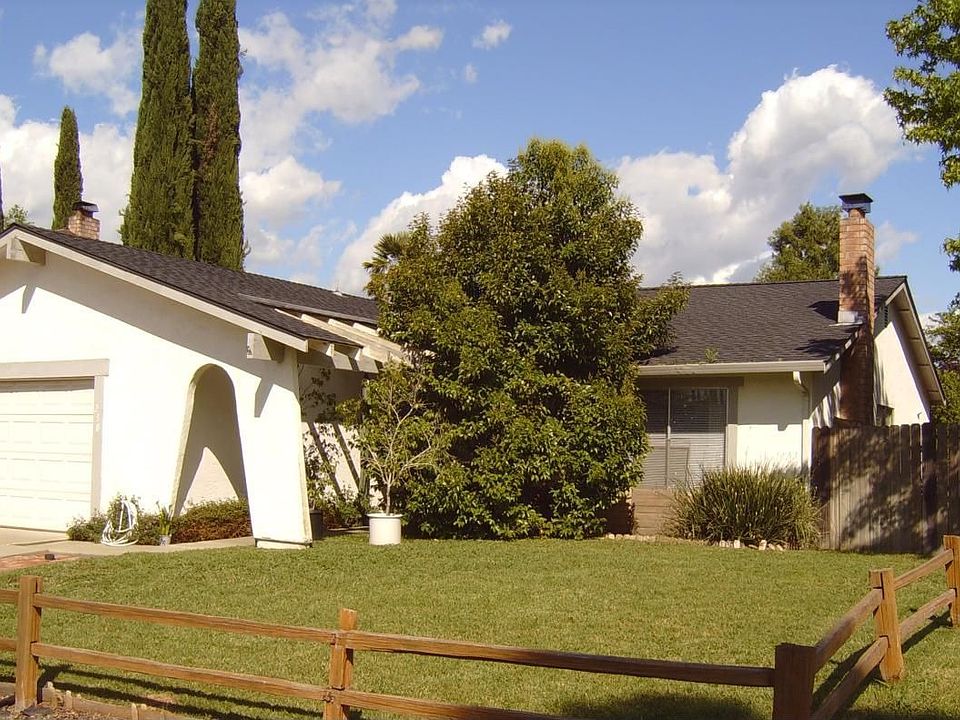 2nd image of 230 Millbrook Way