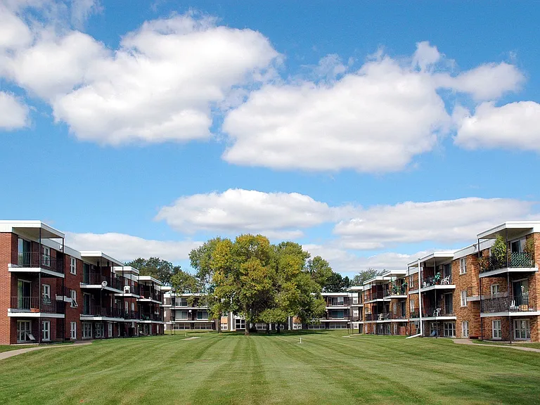 Point of America Apartments — Photo 20