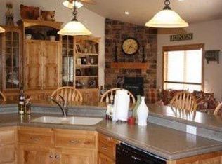 16 S 1000 E, Mapleton, UT 84664