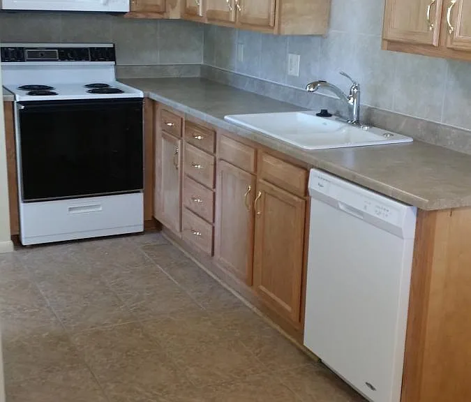 4810 Orchard Ave — Photo 7