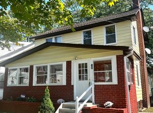 60 Mark Ave, Pontiac, MI 48341