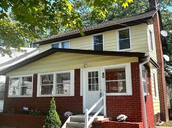 60 Mark Ave, Pontiac, MI 48341