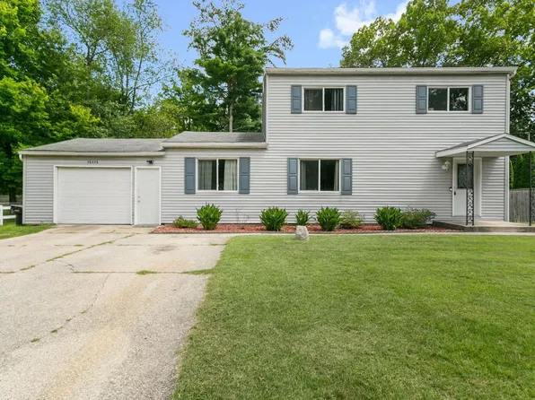 56556 Greenlawn Ave, Osceola, IN 46561